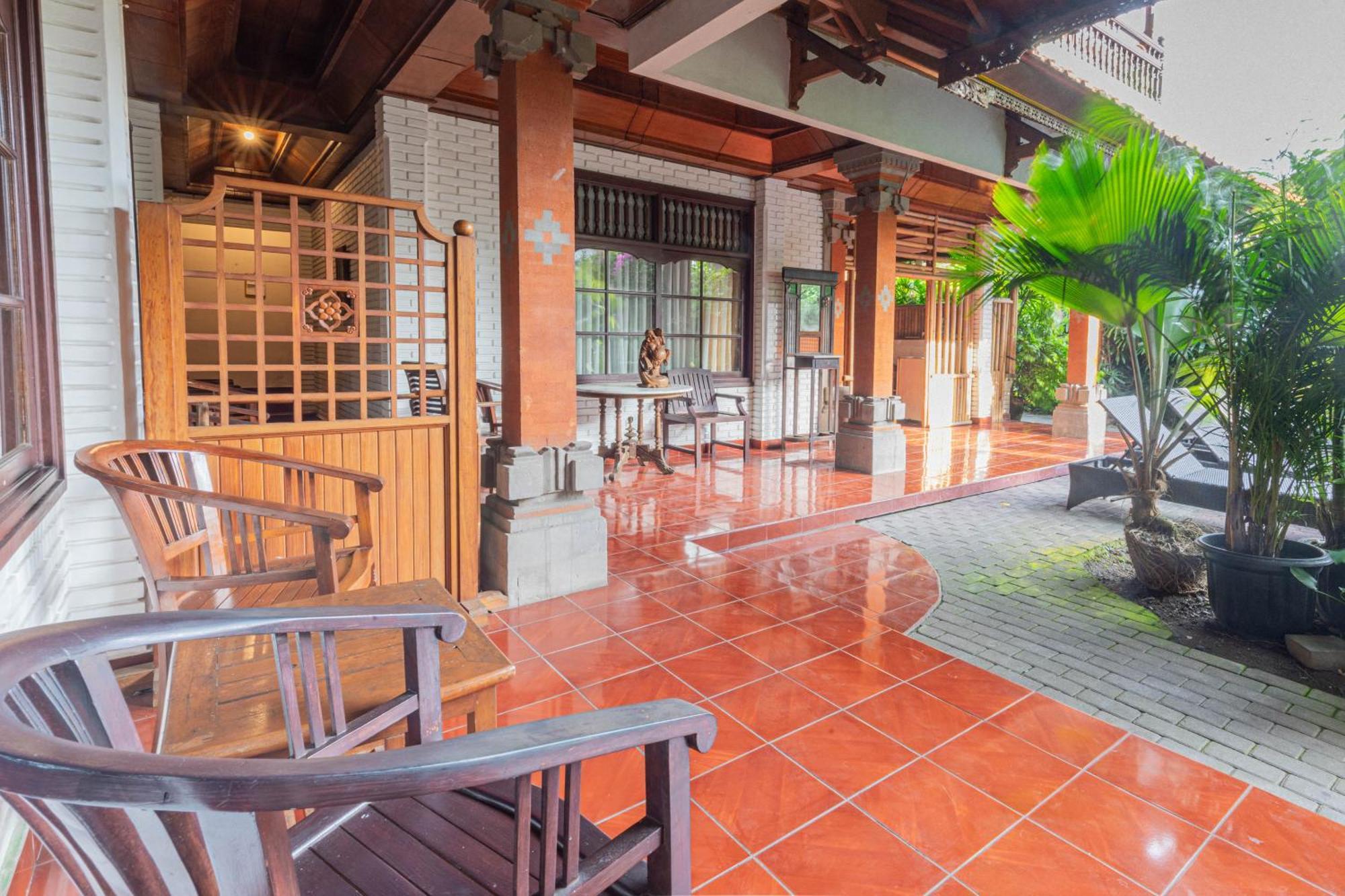 Puri Mango Guest House Sanur Exterior foto