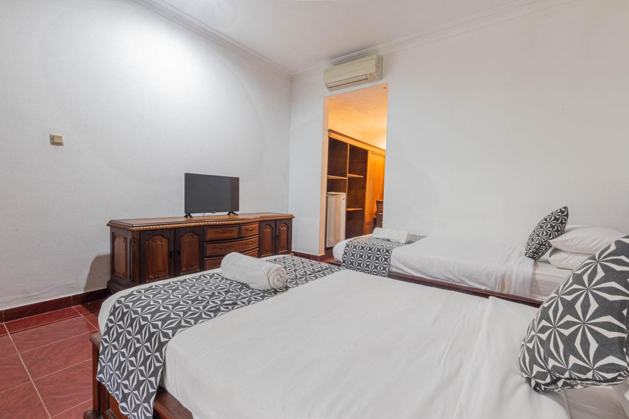 Puri Mango Guest House Sanur Exterior foto